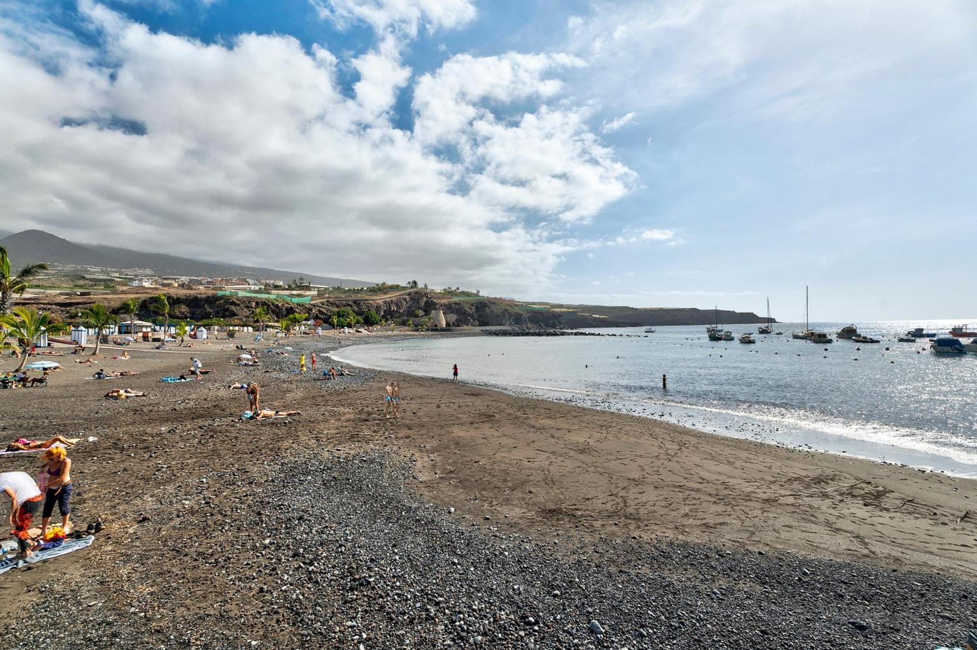 La Casa De Tina Villa Playa de San Juan  Exteriör bild